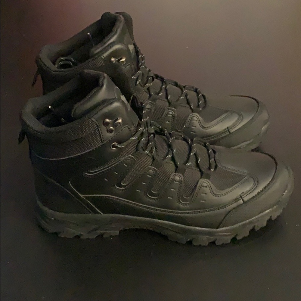 Boots - Picture 2 of 5